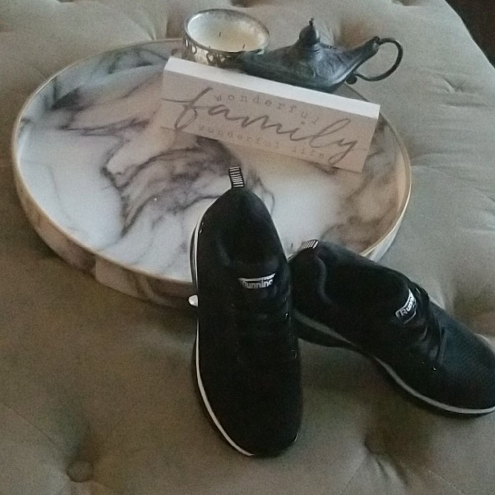 Women's sneakers